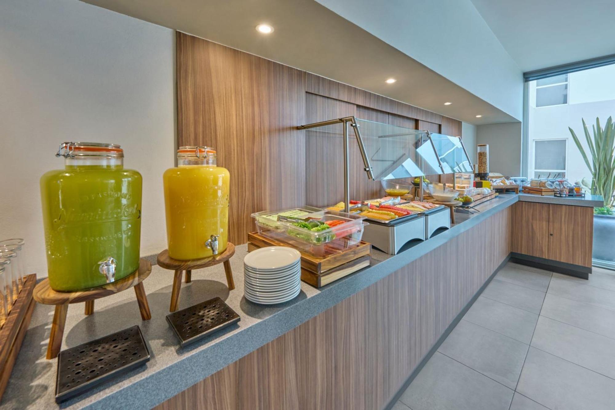 City Express Plus By Marriott Ciudad De Mexico Insurgentes Sur Bagian luar foto