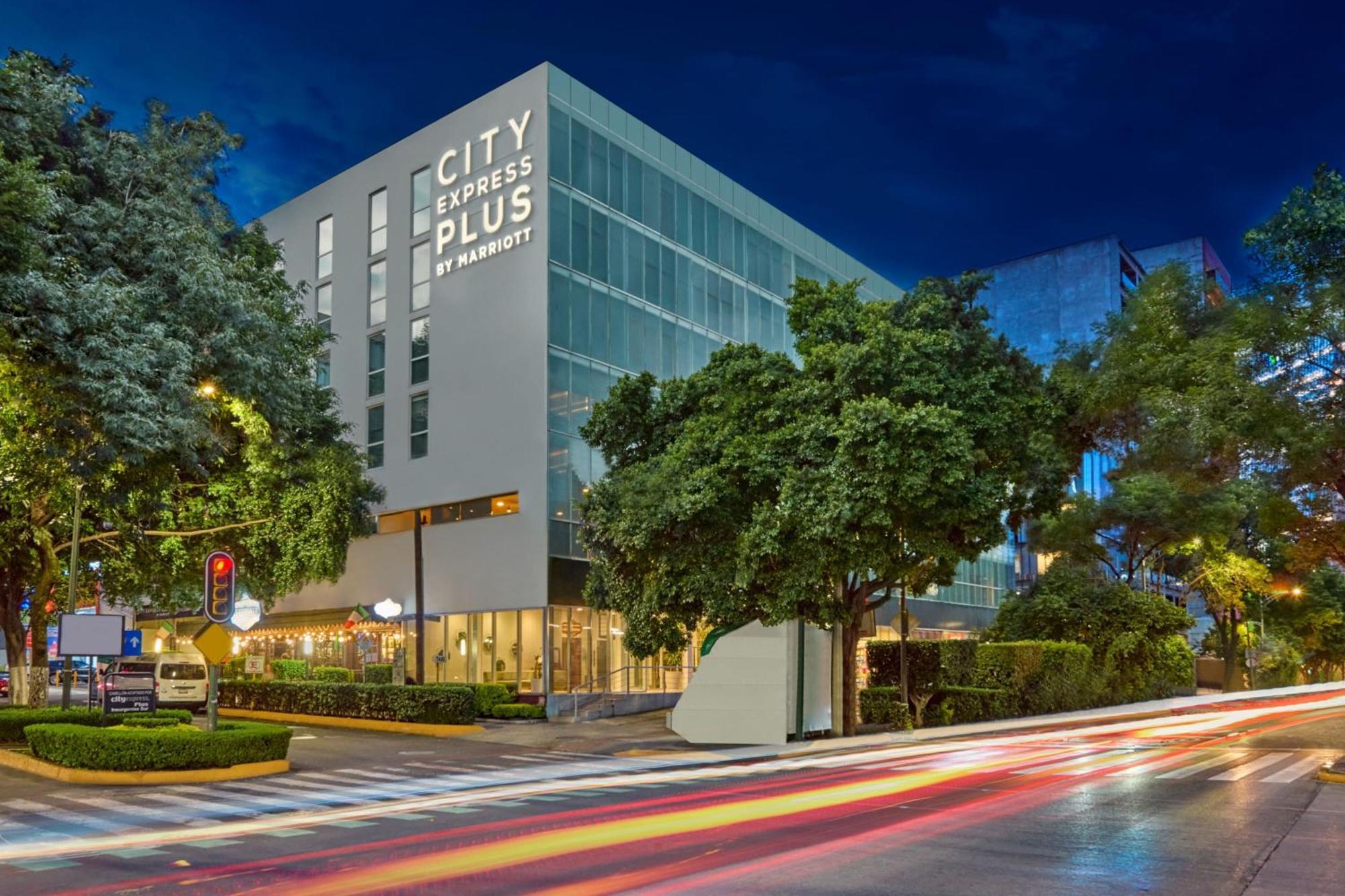 City Express Plus By Marriott Ciudad De Mexico Insurgentes Sur Bagian luar foto