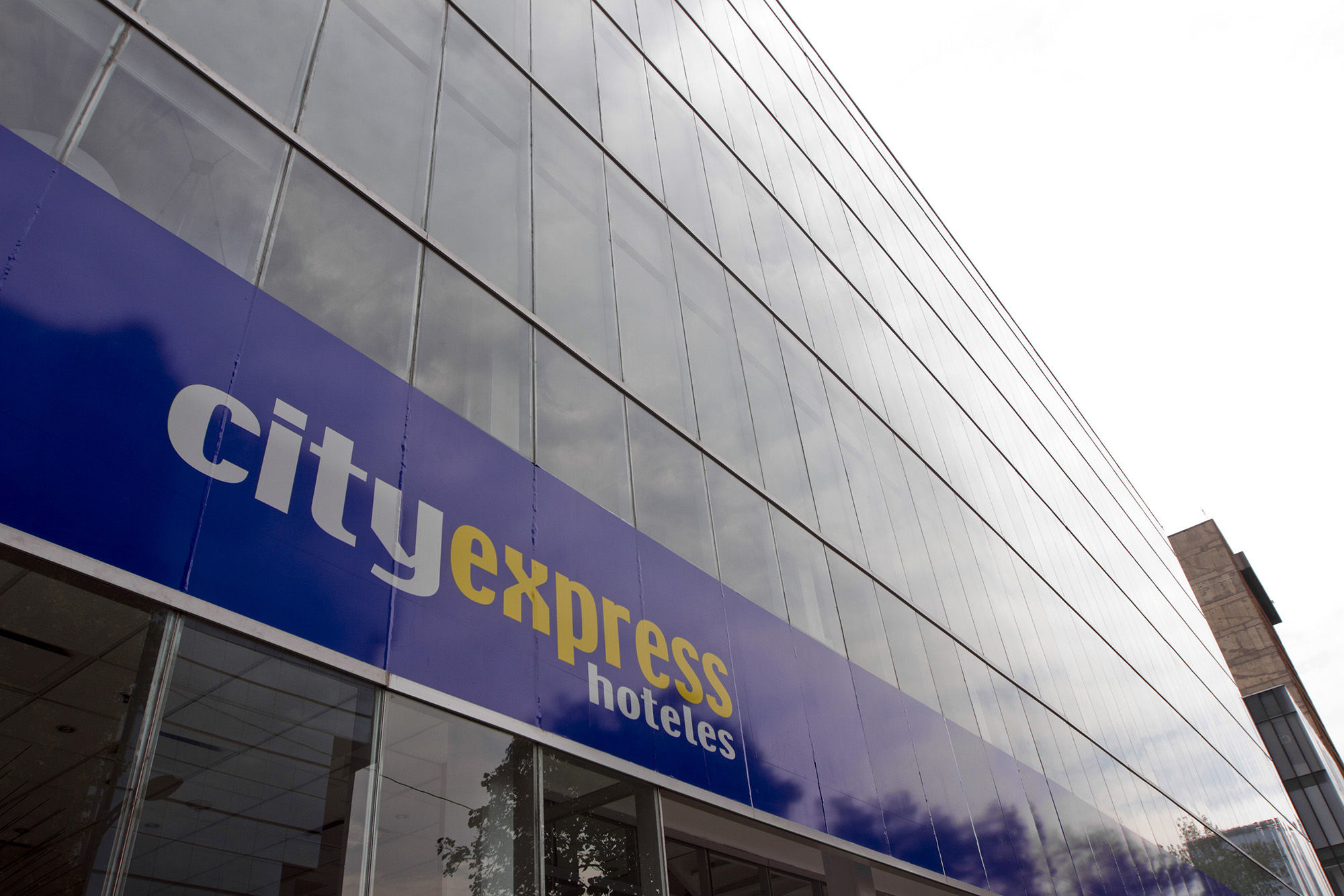 City Express Plus By Marriott Ciudad De Mexico Insurgentes Sur Bagian luar foto