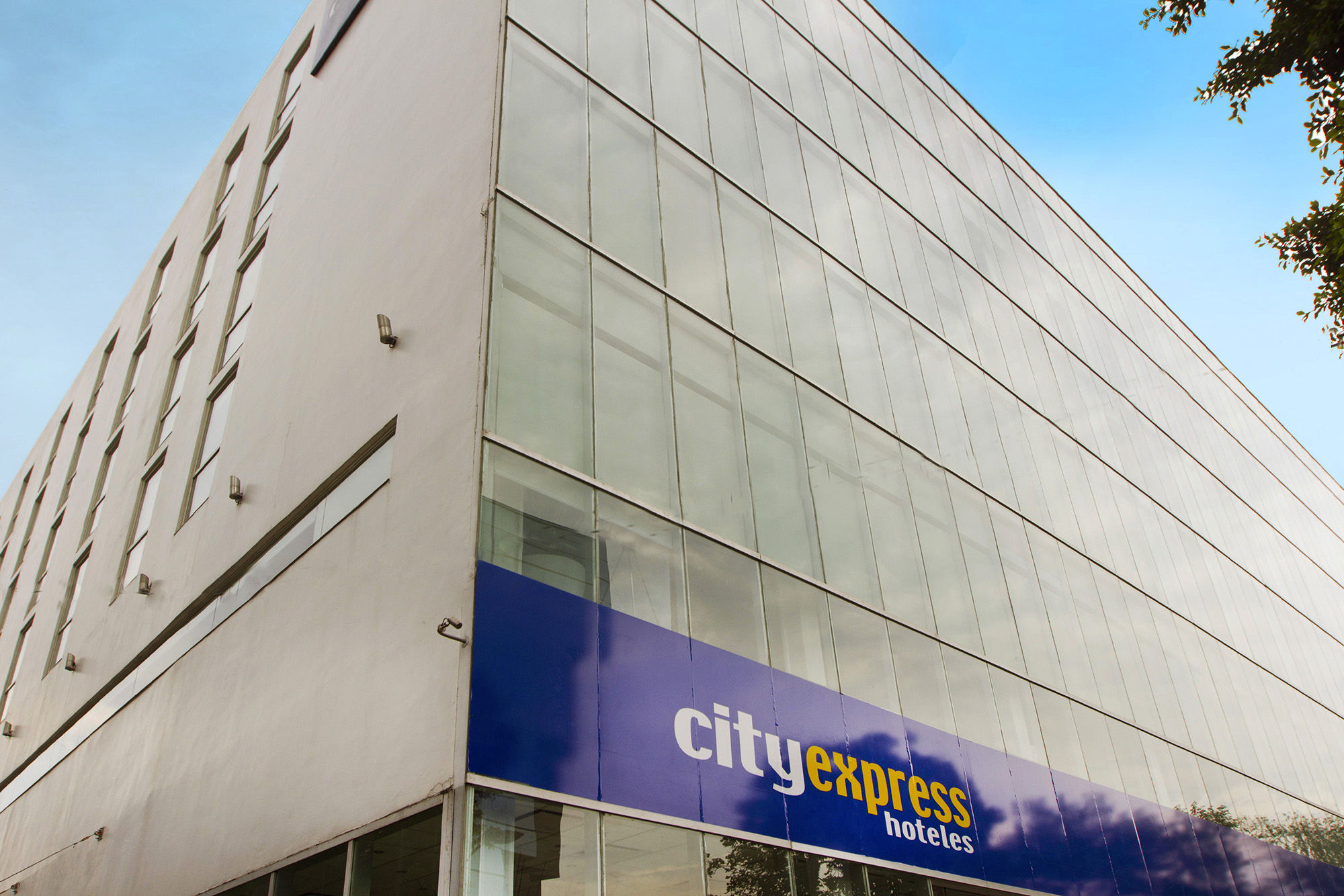 City Express Plus By Marriott Ciudad De Mexico Insurgentes Sur Bagian luar foto